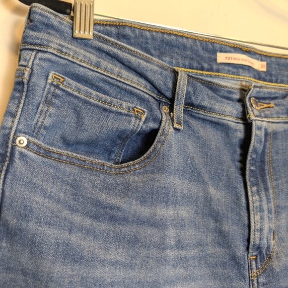 Levi's 721 High Rise Raw Hem Distressed Ankle Skinny Jeans Blue Denim Size 31 - Picture 3 of 8